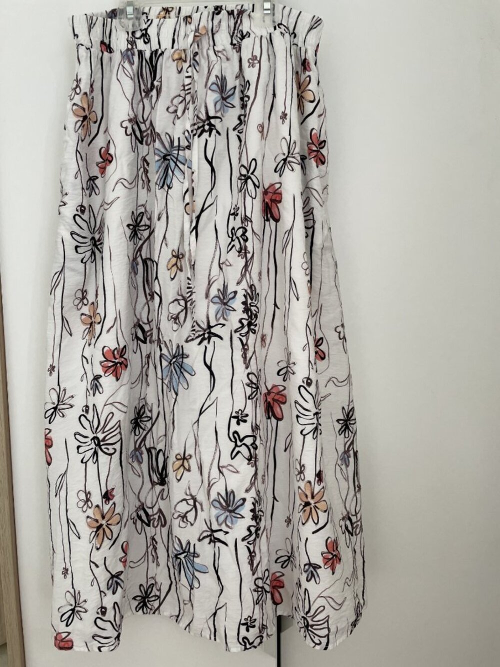 Mid lenght Desigual skirt